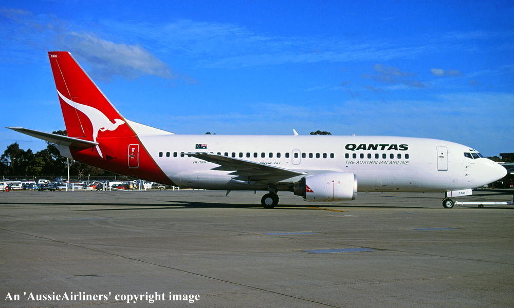 VH-TAW – From Australian Airlines Passenger Jet to Qantas Freighter
